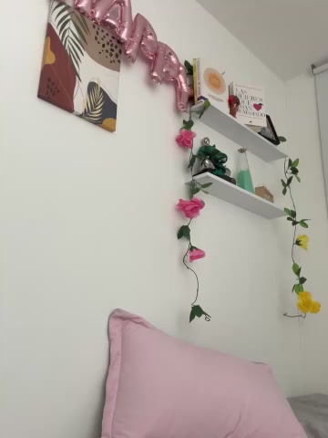 oriana_zoeee live screenshot 2025-11-19 23:18:57