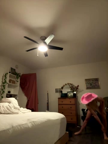 rileylovesyou live screenshot 2025-11-04 08:16:27