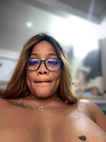 riri_brunnete live screenshot 2025-09-29 06:08:32