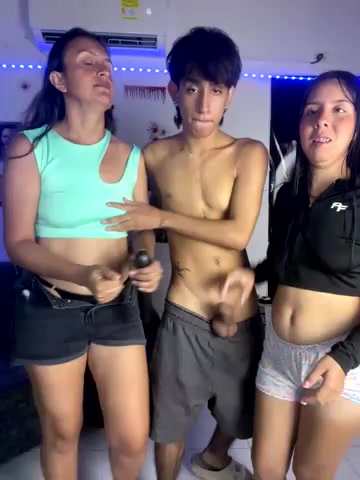 royalgirls_x live screenshot 2025-11-04 06:10:20