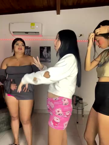 royalgirls_x live screenshot 2025-12-03 07:23:25