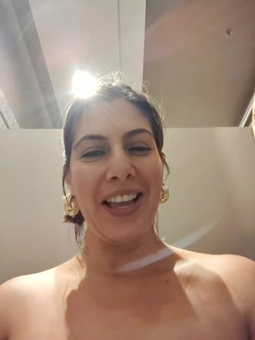 scarlett_moore live screenshot 2025-09-28 23:23:52