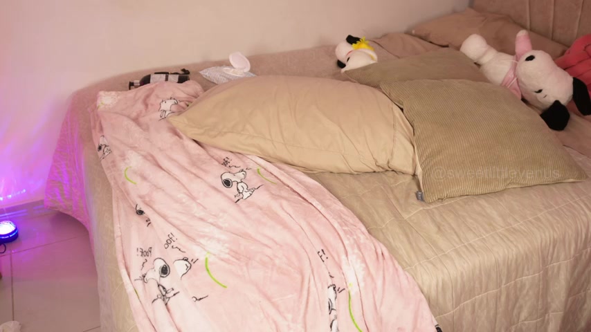 sweetlittlevenus live screenshot 2025-12-17 23:00:45