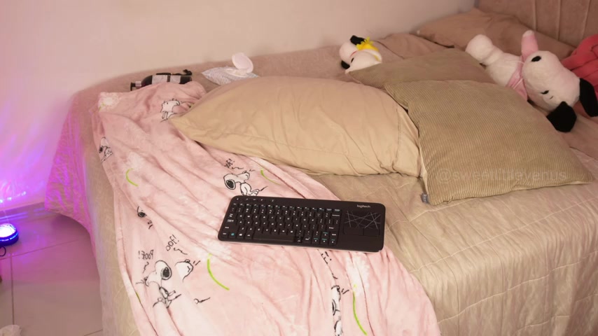 sweetlittlevenus live screenshot 2025-12-17 23:01:44