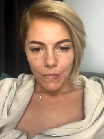 tanyagrey live screenshot 2025-10-06 11:59:13