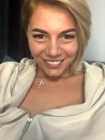 tanyagrey live screenshot 2025-10-06 12:00:11