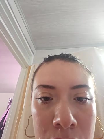 valery_mora live screenshot 2025-09-30 17:06:33