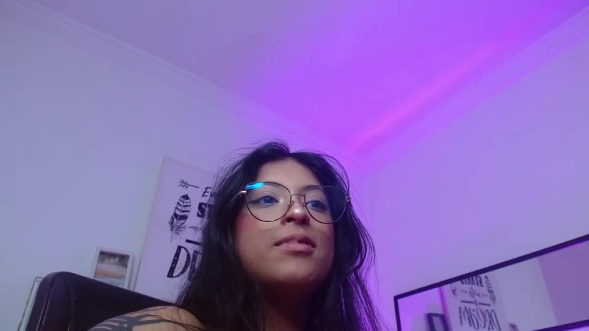 vaness_weet live screenshot 2025-09-30 01:02:27