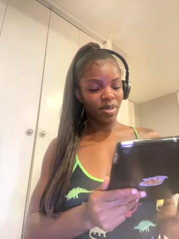 wishwashhy22 live screenshot 2025-09-28 22:37:37