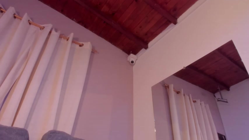 zoe_roux21 live screenshot 2025-10-25 07:36:15